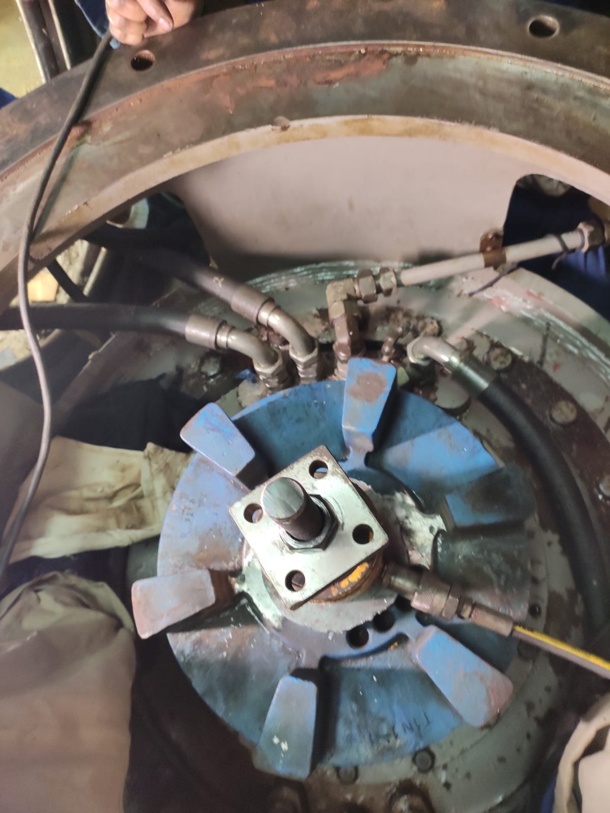 Bow thruster motor overhauling